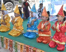 Wisuda Angkatan III dan Pentas Seni PAUD/TK Baitus Syahadat Berlangsung Meriah